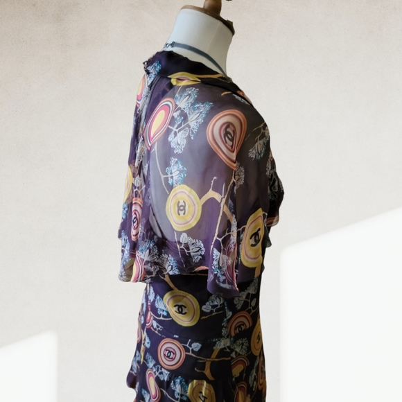 CHANEL @ PARIS |2001 Spring Runway Chinoiserie Silk Chiffon CC Logo Print Dress - Picture 6 of 16